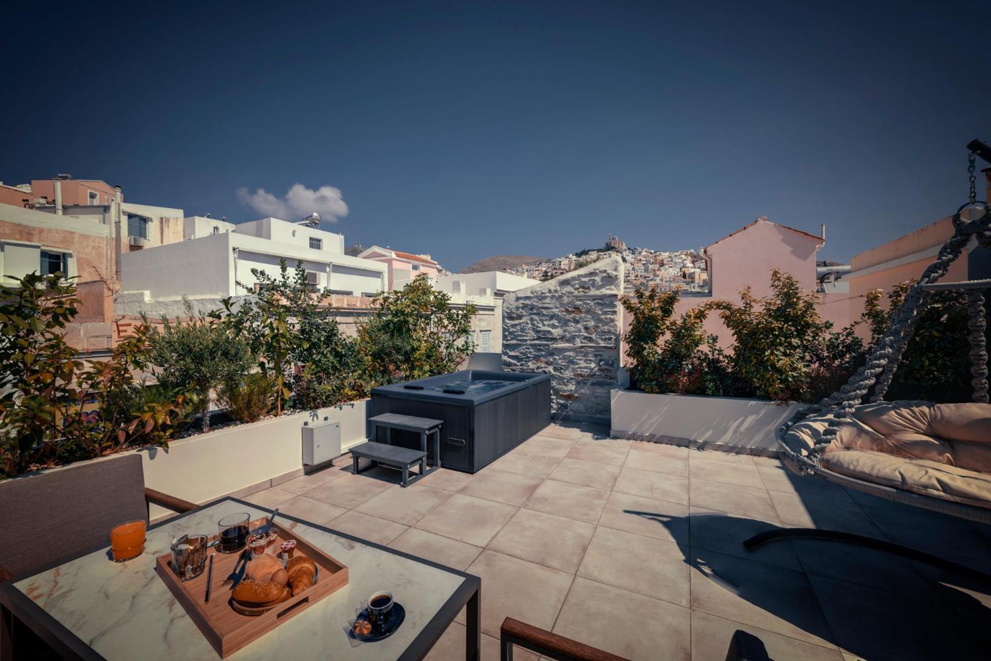 Ninemian Suites Syros Ερμούπολη Εξωτερικό φωτογραφία